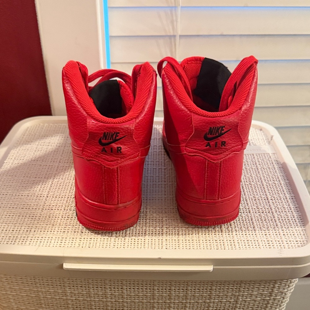 Nike Vibrant Red High-Top Sneakers - Picture 2 of 10